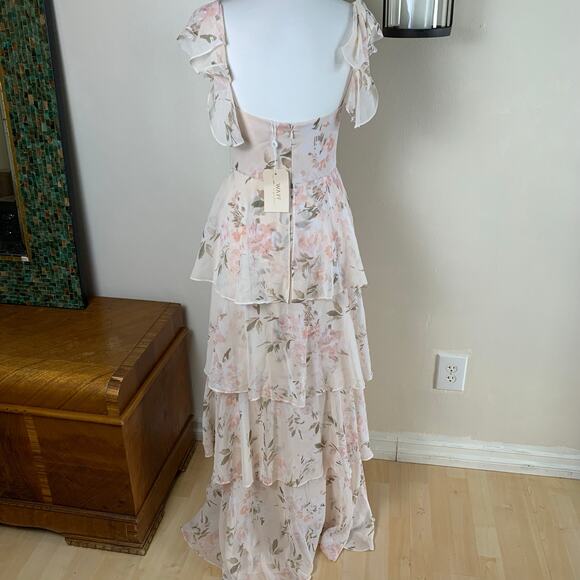 NEW WAYF Size M Abby Off-the-Shoulder Maxi Tiered Dress In Blush Bouquet - Picture 13 of 15